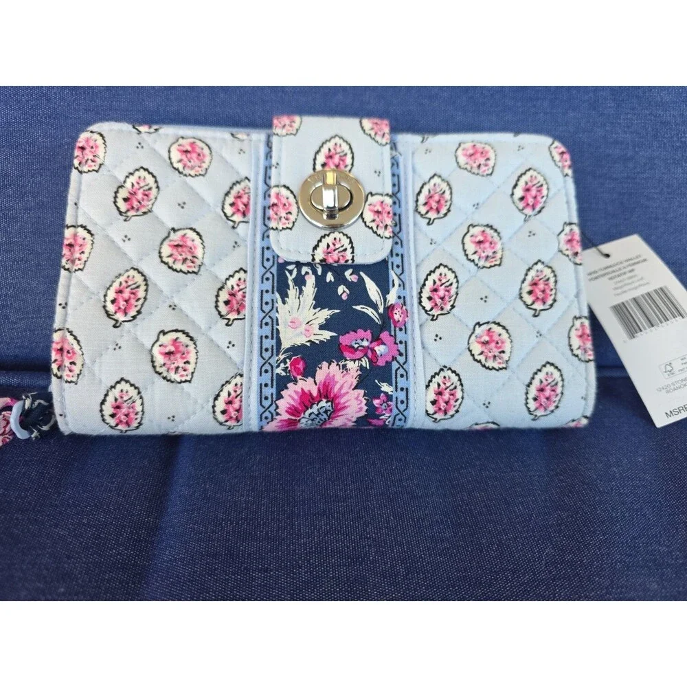 NWT Vera Bradley RFID Turnlock Wallet - Magnifique Leaf Pattern New